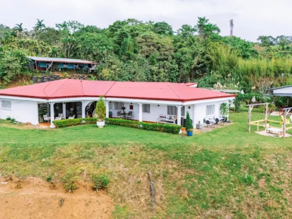 Casa Mariposa Fachada 2