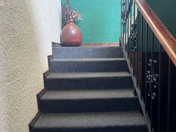 Casa Don Omar Gradas 1