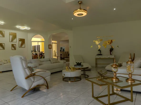 HACIENDA EN VENTA EN PEREZ ZELEDON , CASA DE LUJO PEREZ AVENUE EXCLUSIVE REAL ESTATE 0000004