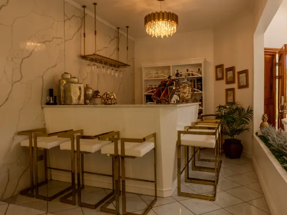 HACIENDA EN VENTA EN PEREZ ZELEDON , CASA DE LUJO PEREZ AVENUE EXCLUSIVE REAL ESTATE 0000016