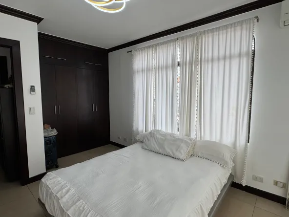 SE VENDE CASA CON APARTMENTO EN PASEO COLON AVENUE EXCLUSIVE REAL ESTATE habita ges00006