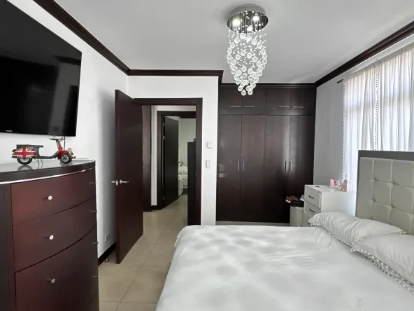SE VENDE CASA CON APARTMENTO EN PASEO COLON AVENUE EXCLUSIVE REAL ESTATE00002