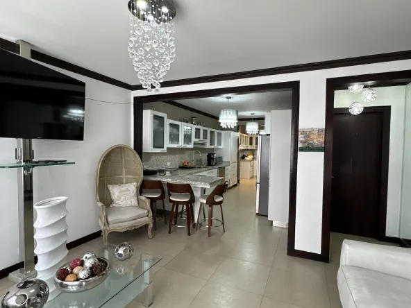 SE VENDE CASA CON APARTMENTO EN PASEO COLON AVENUE EXCLUSIVE REAL ESTATE00011