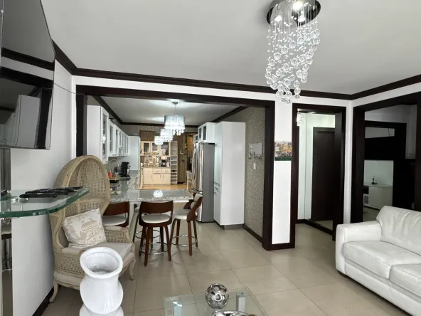 SE VENDE CASA CON APARTMENTO EN PASEO COLON AVENUE EXCLUSIVE REAL ESTATE00012