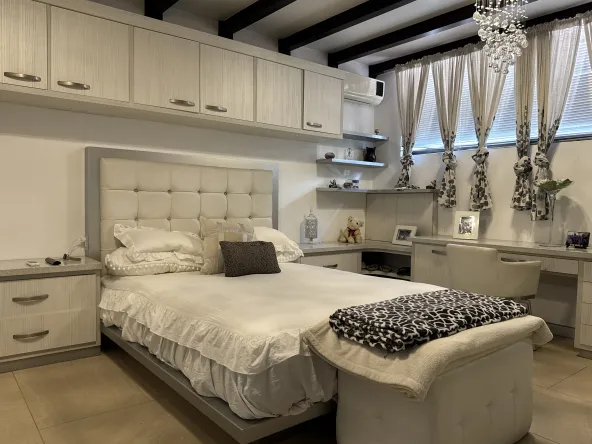 SE VENDE CASA CON APARTMENTO EN PASEO COLON AVENUE EXCLUSIVE REAL ESTATE00015