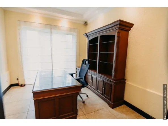 ALQUILER DE CASA TOSCANA EN VILLA REAL SANTA ANA AVENUE EXCLUSIVE REALE ESTATE HABITA GESTIÓN INMOBILIARIA 00008