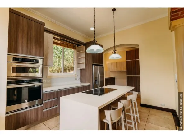 ALQUILER DE CASA TOSCANA EN VILLA REAL SANTA ANA AVENUE EXCLUSIVE REALE ESTATE HABITA GESTIÓN INMOBILIARIA 00011
