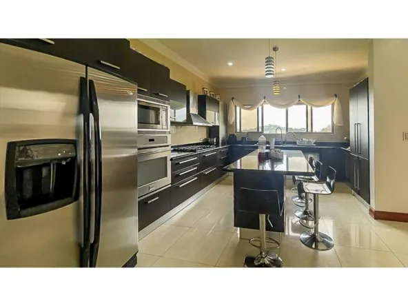 SE VENDE CASA EN RESIDENCIAL ECO VILLA REAL AVENUE EXCLUSIVE REAL ESTATE 9
