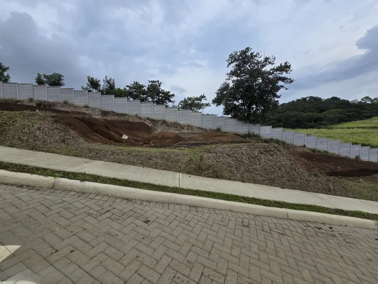 Se Vende Lote en Grecia! Condominio Conterra