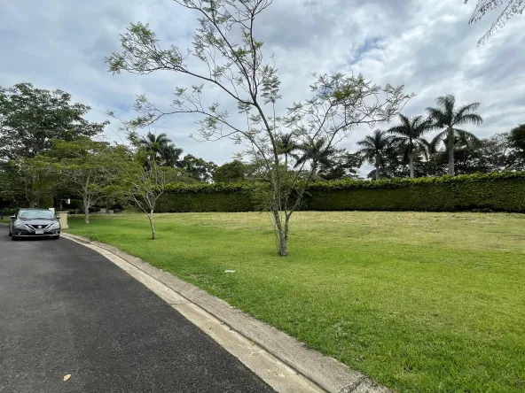 SE VENDE LOTE EN CONDOMINIO MONTERAN AVENUE EXCLUSIVE REAL ESTATE HABITA GESTION INMOBILIARIA OPORTUNIDAD EN EL MEJOR CONDOMI