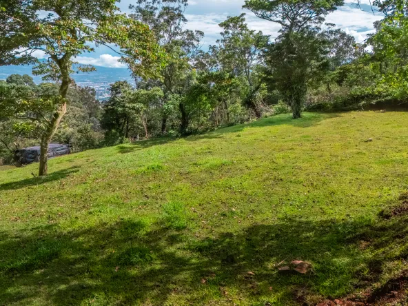 SE VENDEN LOTES EN ESCAZÚ OPORTUNIDAD HABITA GESTION INMOBILIARIA KEVIN CHAVARRIA AVENUE EXCLUSIVE REAL ESTATE00007