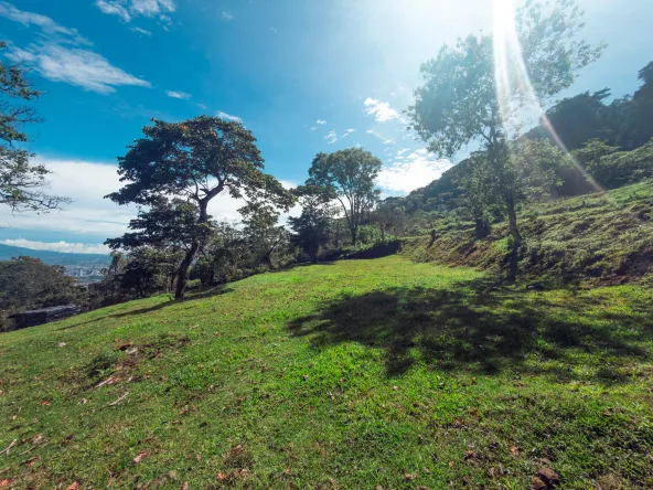 SE VENDEN LOTES EN ESCAZÚ OPORTUNIDAD HABITA GESTION INMOBILIARIA KEVIN CHAVARRIA AVENUE EXCLUSIVE REAL ESTATE00012