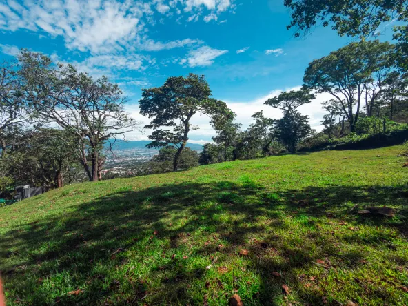 SE VENDEN LOTES EN ESCAZÚ OPORTUNIDAD HABITA GESTION INMOBILIARIA KEVIN CHAVARRIA AVENUE EXCLUSIVE REAL ESTATE00013