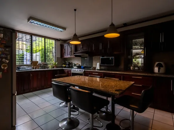 KAW09454 HDR