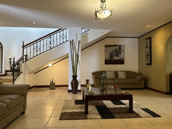 Casa en curridabat de oportunidad avenue exclusive real estate 00008