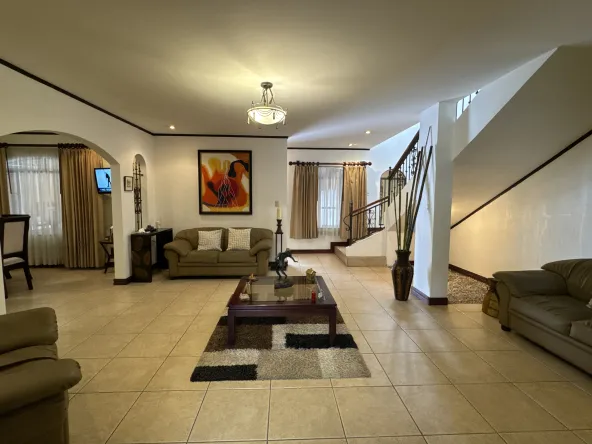 Casa en curridabat de oportunidad avenue exclusive real estate 00025
