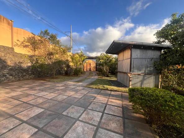 Casa lote propiedad grande quinta oportunidad remate birrisito cartago 010