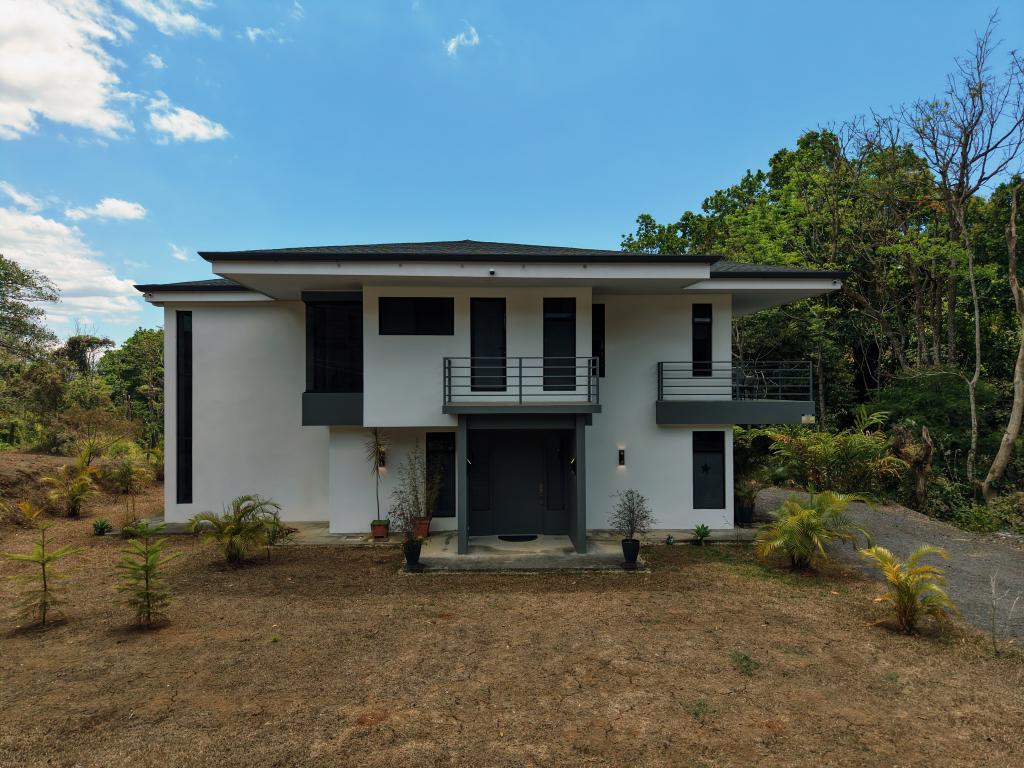 Casa en venta en Naranjo, Alajuela