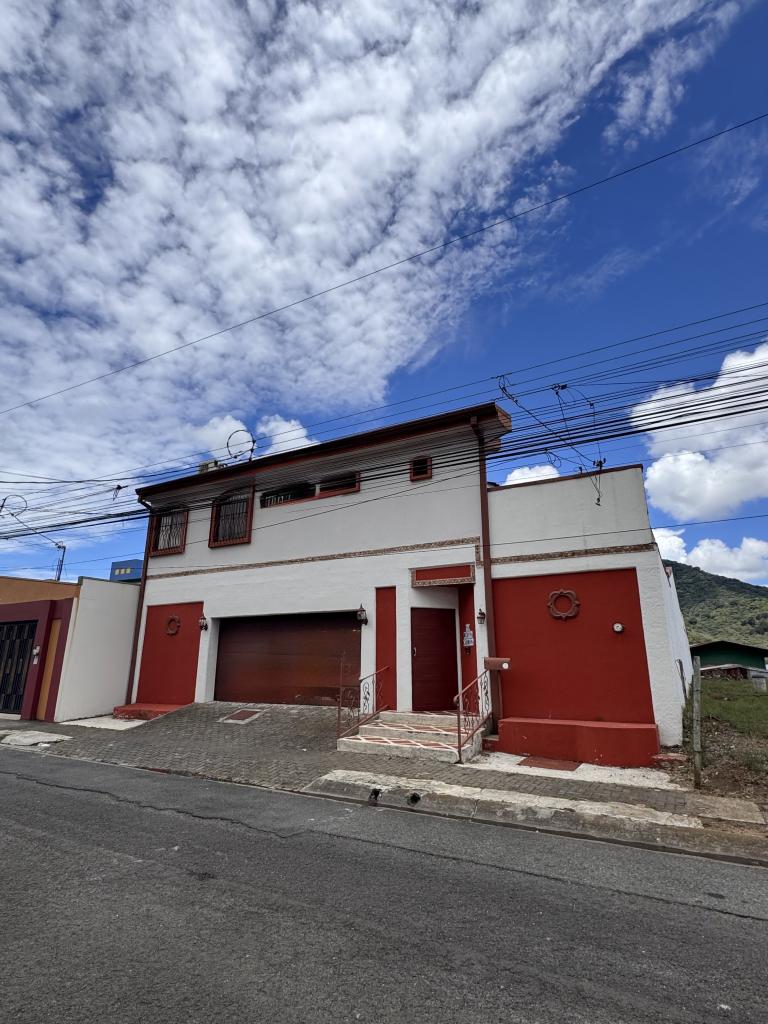 House for sale in Tres Ríos, Puntarenas