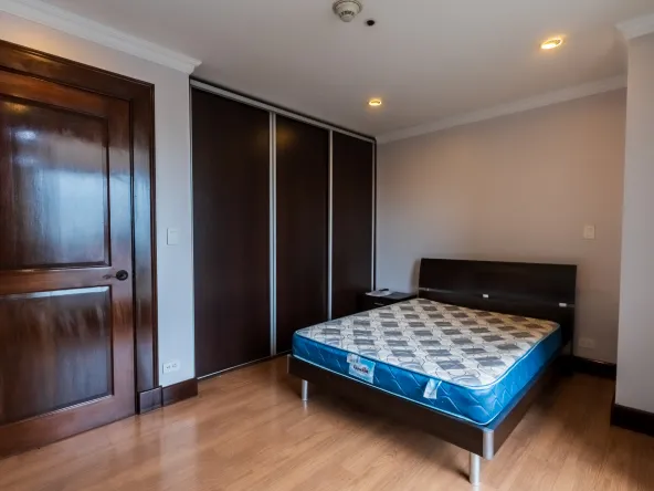 apartamento en venta torres del lago, apartamento en venta en la sabana kevin chavarria real estate habita gestión inmobilia