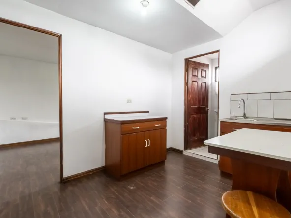 local comercial comercio alta afluencia apartamentos inversion alquiler caballoblanco dulcenombre paraiso cartago 040