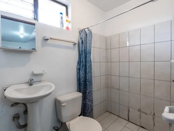 local comercial comercio alta afluencia apartamentos inversion alquiler caballoblanco dulcenombre paraiso cartago 060