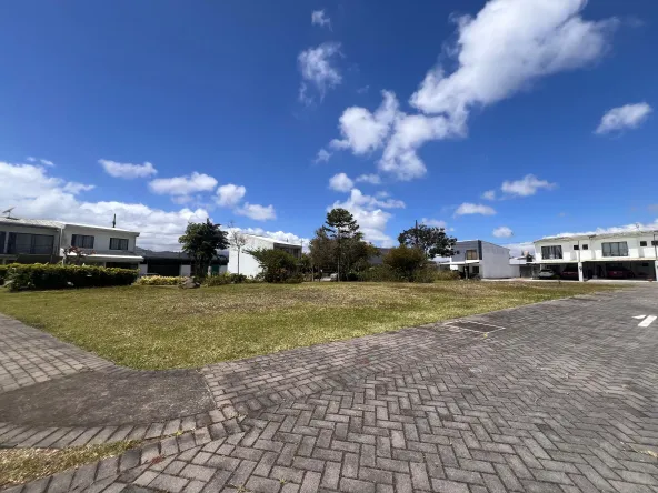lotes venta cartago barato condominio paraiso lankester 010