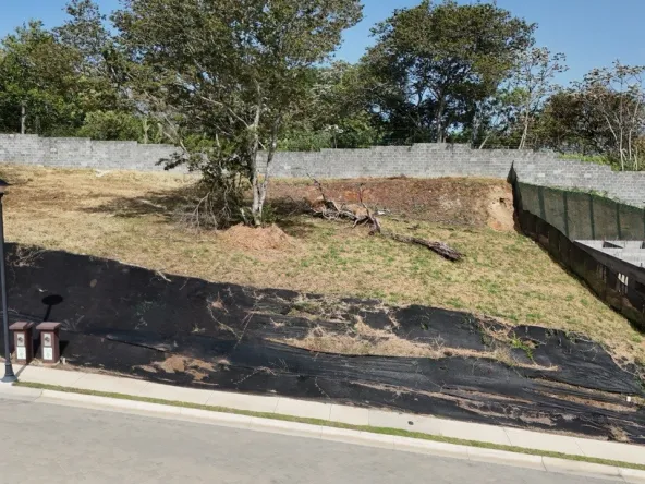 Aerea frente lote anguloderecho