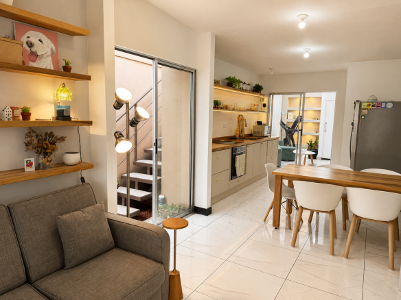 SE VENDE CASA EN CONDOMINIO EN TEJAR HABITA GESTION INMOBILIARIA , VALLE ILIOS CONDOMINIO 1