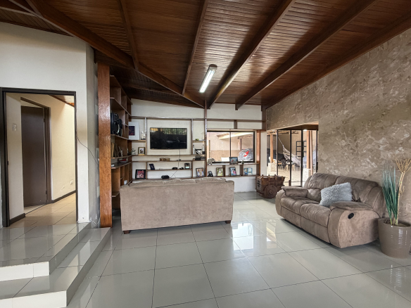 SE VENDE CASA EN SAN RAFAEL DE MONTES DE OCA HABITA GESTION INMOBILIARIA KEVIN REAL estate habita 2594
