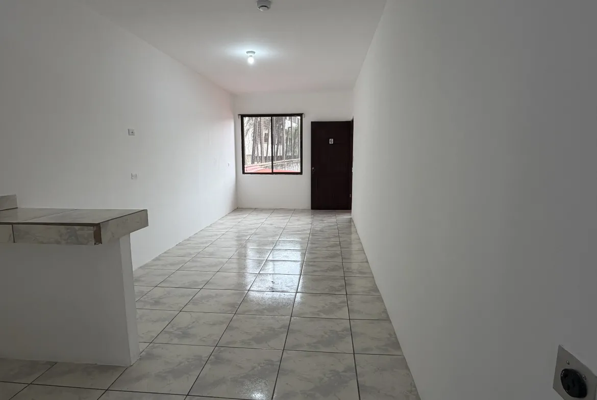 6Se alquila apartamento tipo estudio segundo piso en Pozos de Santa Ana, cerca del condominio Montesol. 3463