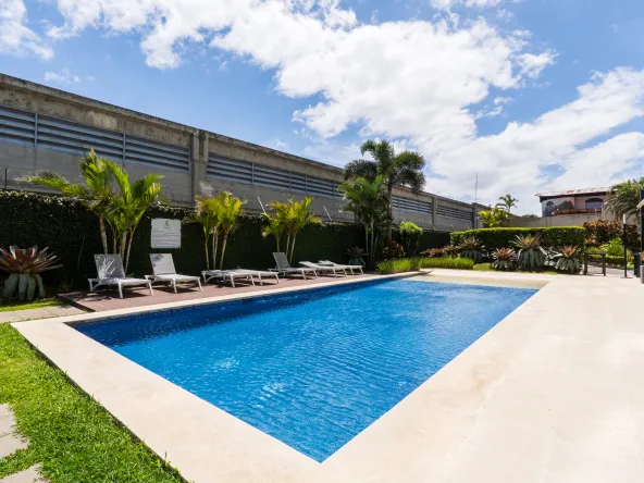 S SE VENDE APARTAMENTO EN ULLOA LAGUNILLA HEREDIA HABITA GESTION INMOBILIARIA CONDOMINIO ALLEGRO KEVIN CHAVARRIA REAL ESTATE 